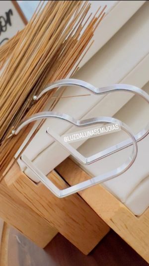 Argola folhada Coração. Versão Dourado e Prata. Folhados.