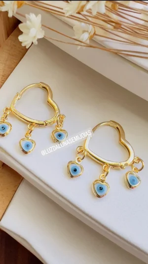 Argola Folheado a ouro Coração.Olho Grego