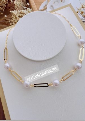 Choker Folheado a ouro 18k .